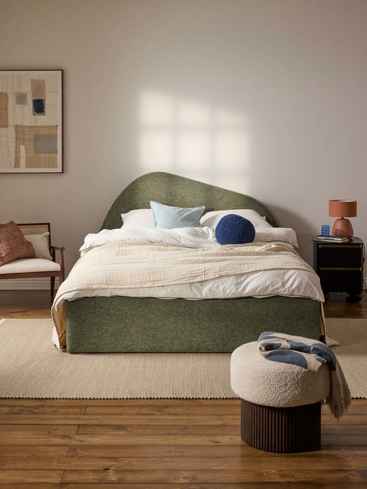 Garlucci Upholstered Bed in Bouclé