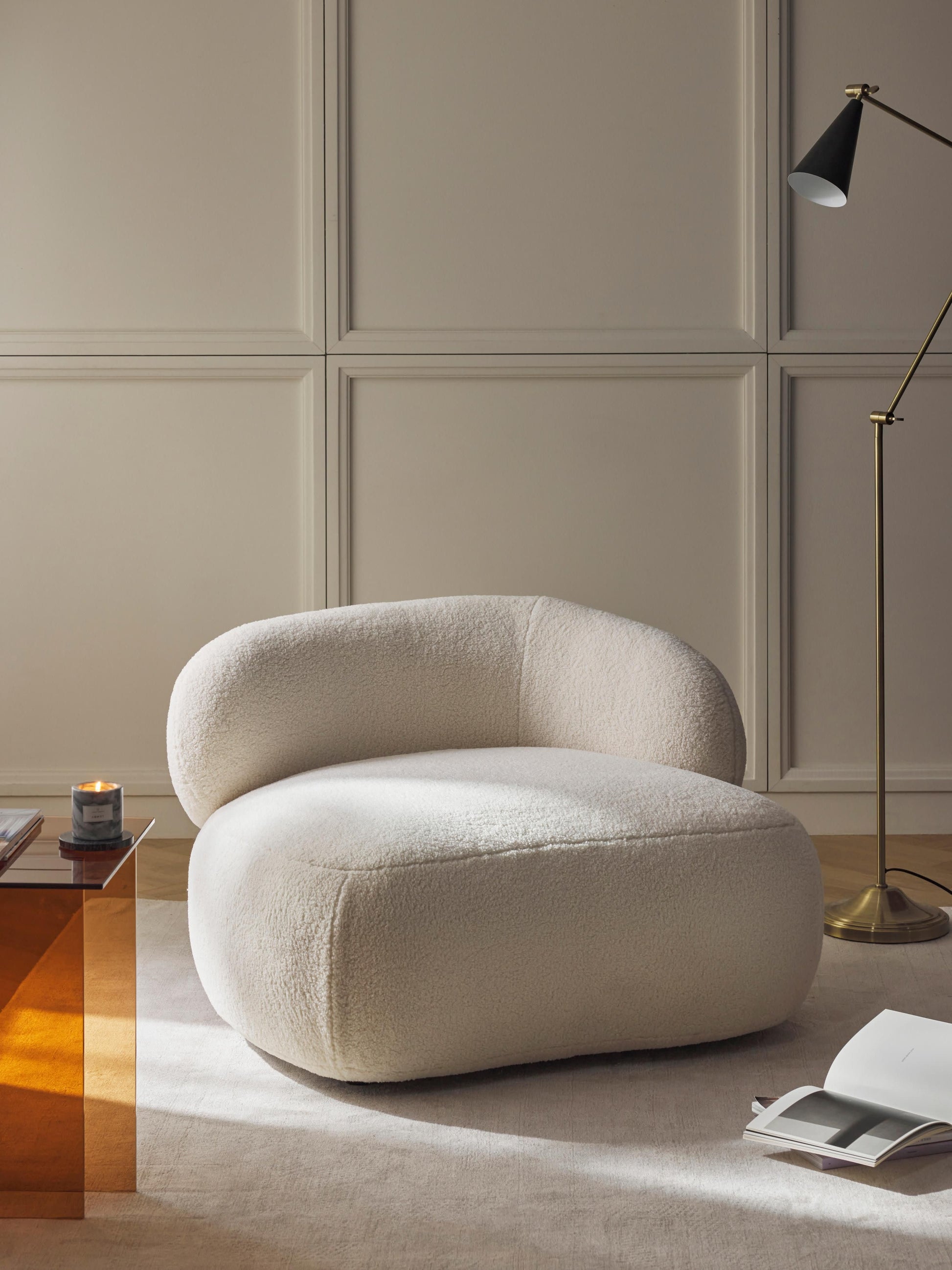 Albrizza Lounge Chair in Teddy Fur