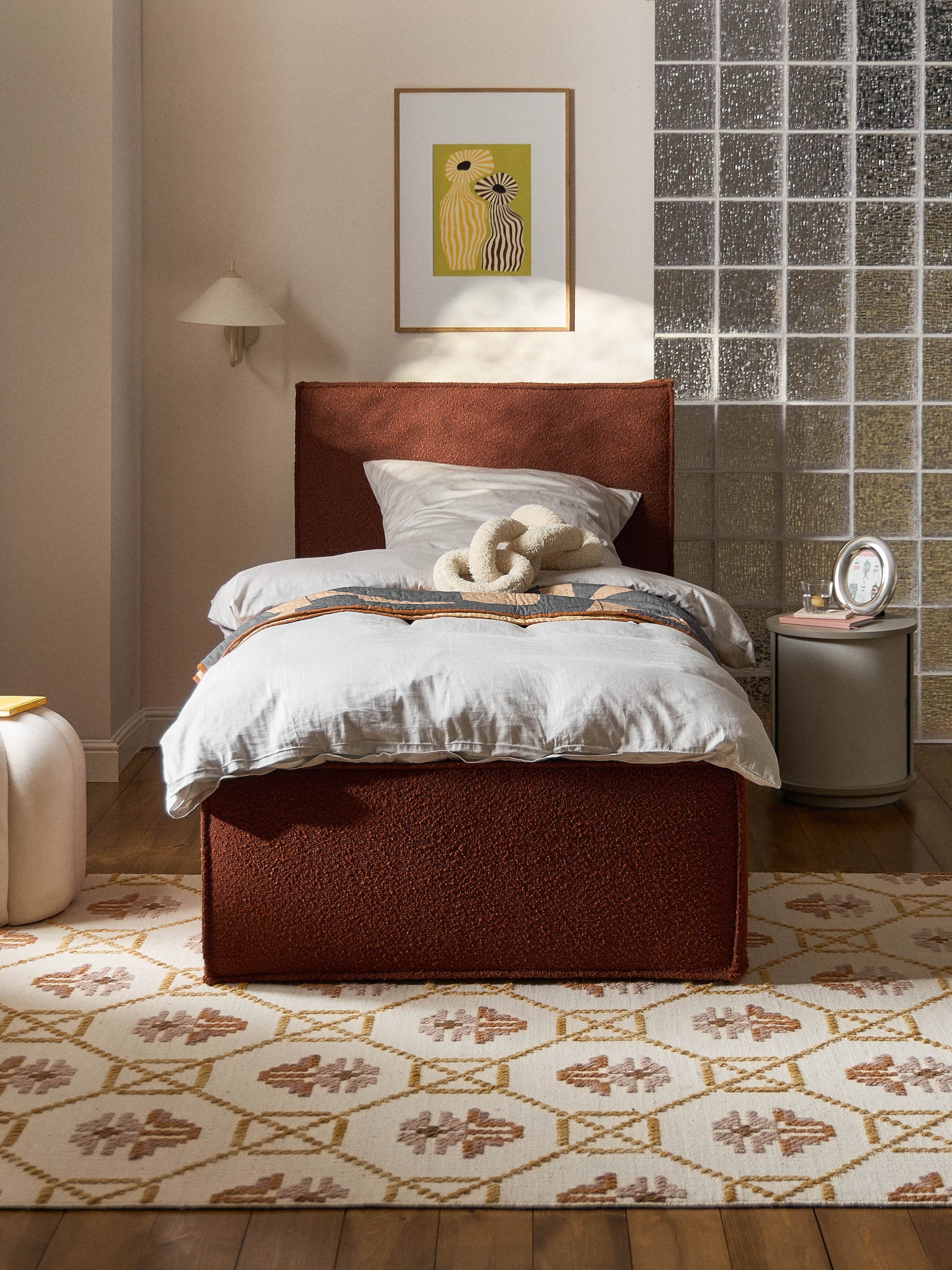 Drenalto Single Bed in Bouclé