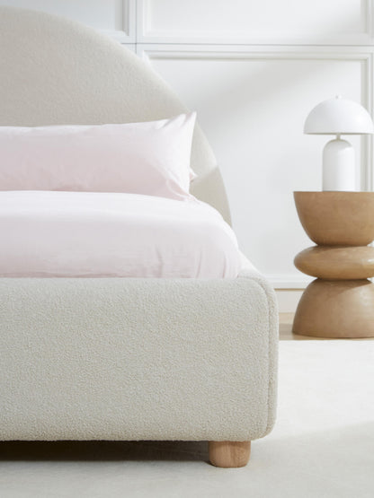 Ebbaluce Upholstered Bed in Teddy