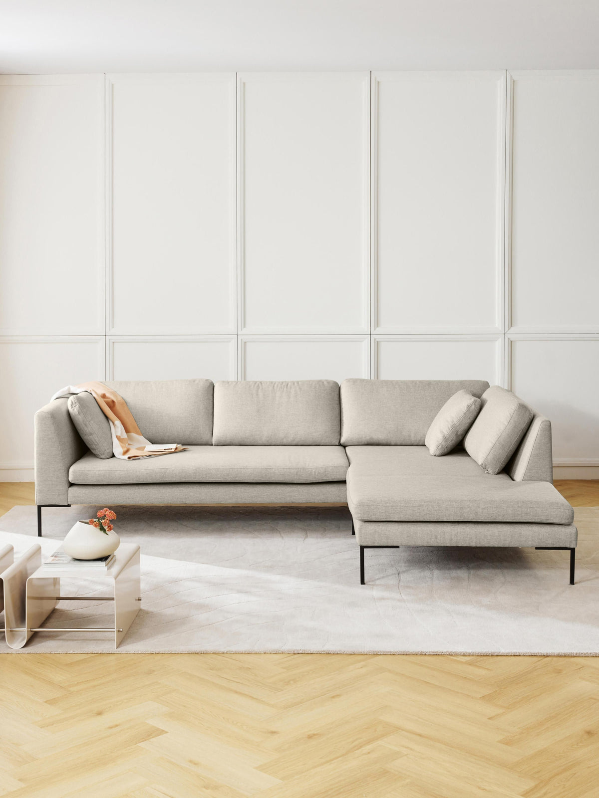 Emmarosi Corner Sofa with Metal Legs