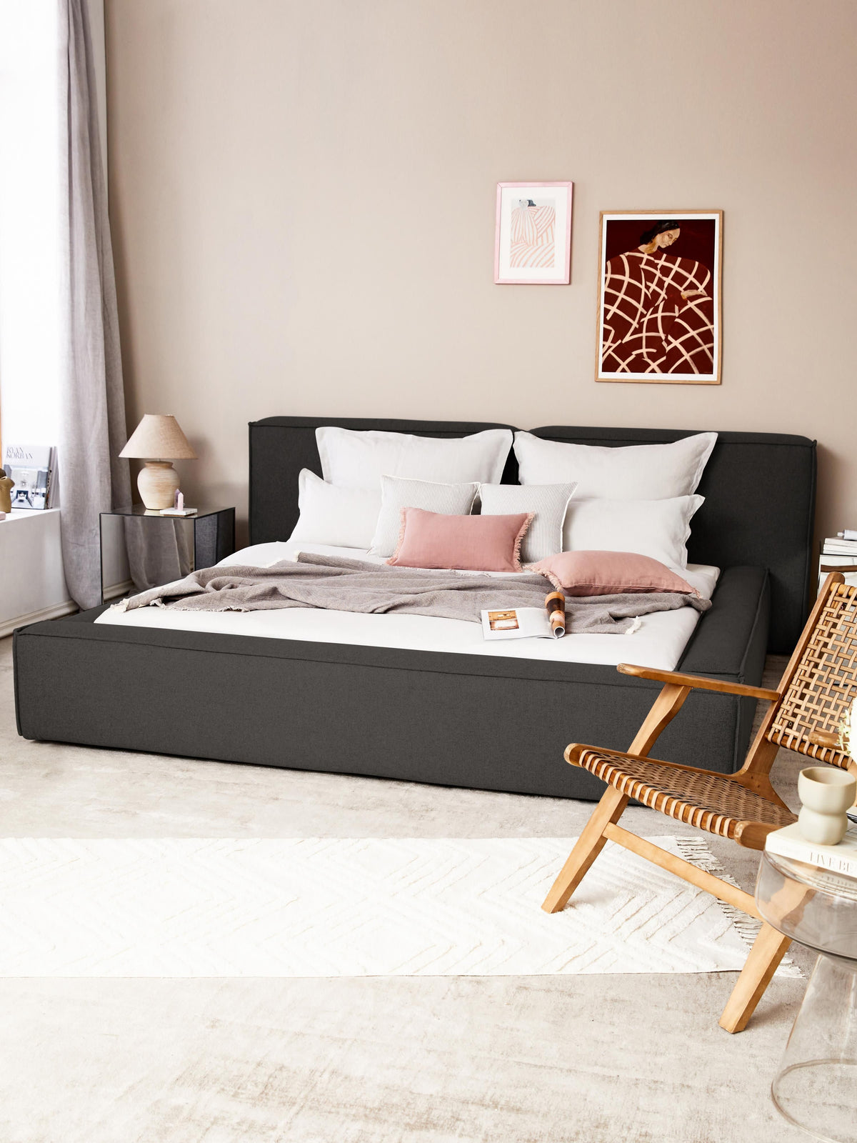 Lenfaro Bed, Upholstered