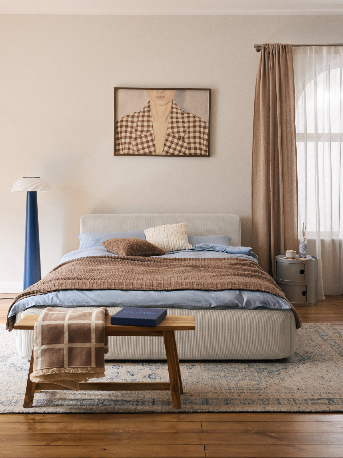 Melvasso Bed, Upholstered