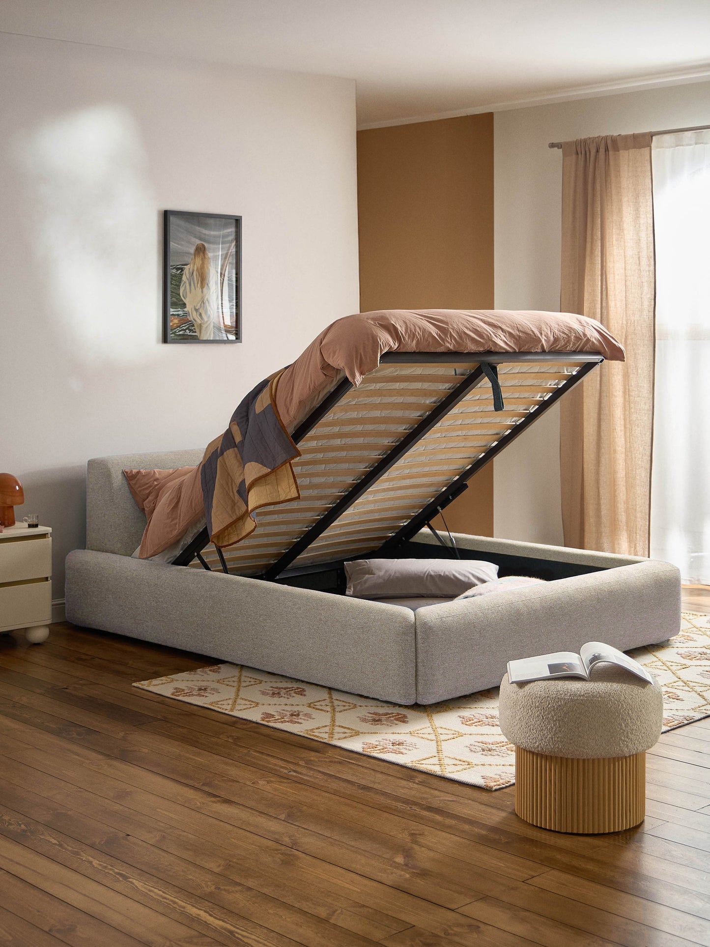 Melvasso Upholstered Storage Bed