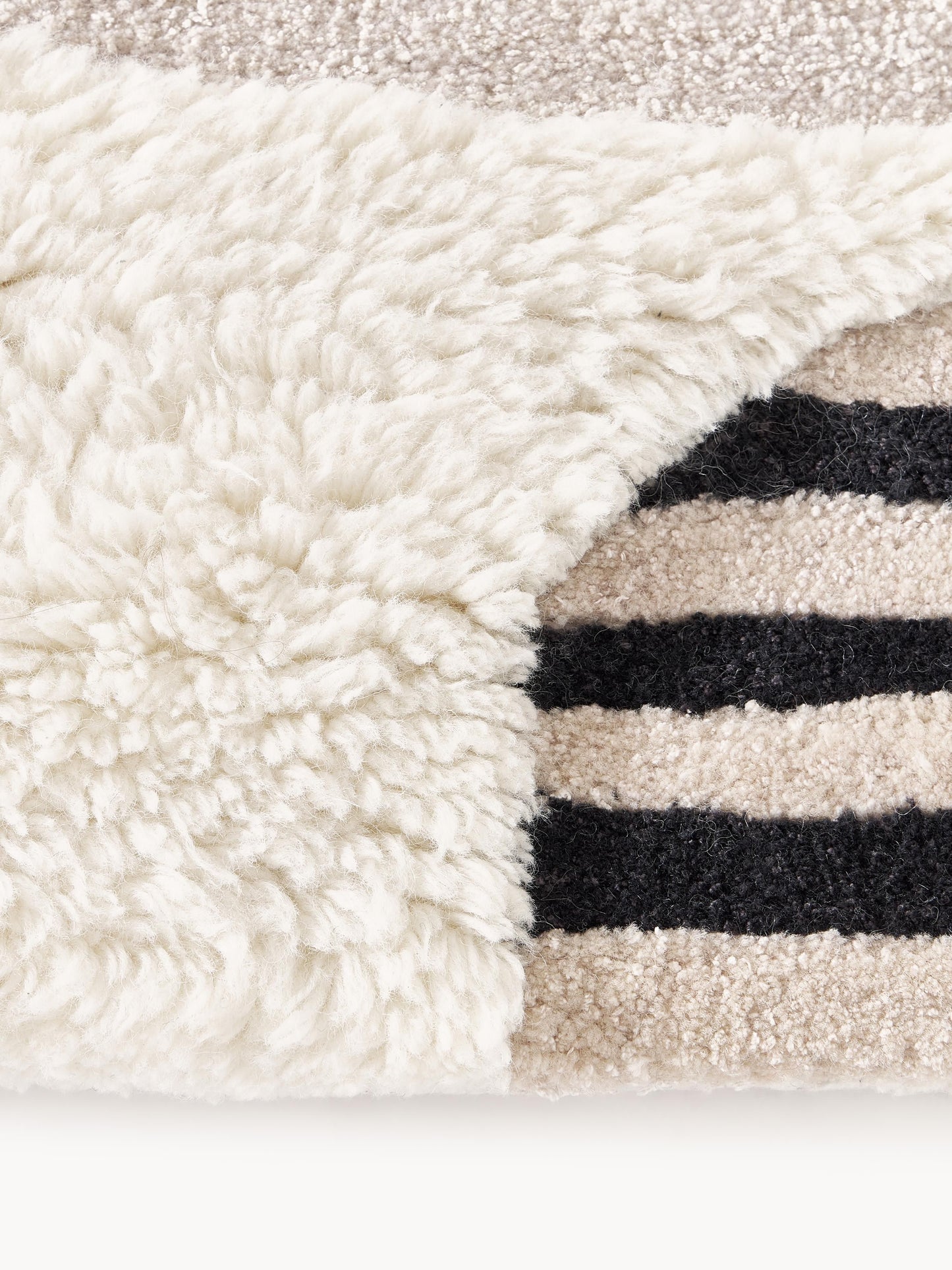 Roscallo Wool Rug with High-Low Texture, Hand-Tufted