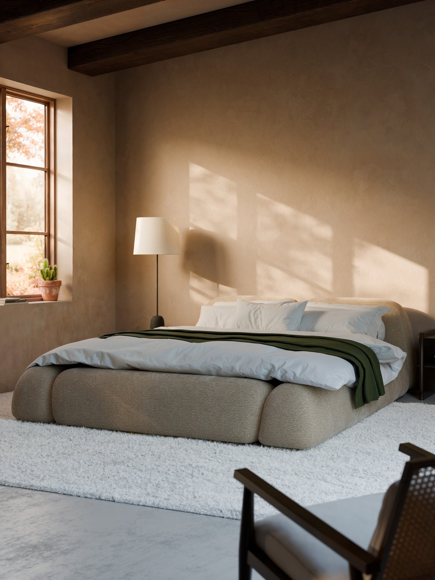 Wolquende Bed, Upholstered
