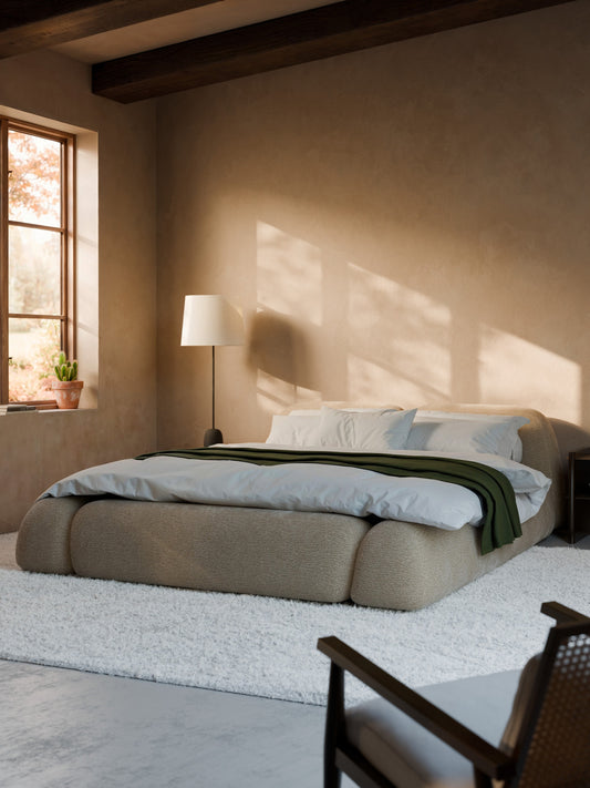 Wolquende Bed, Upholstered