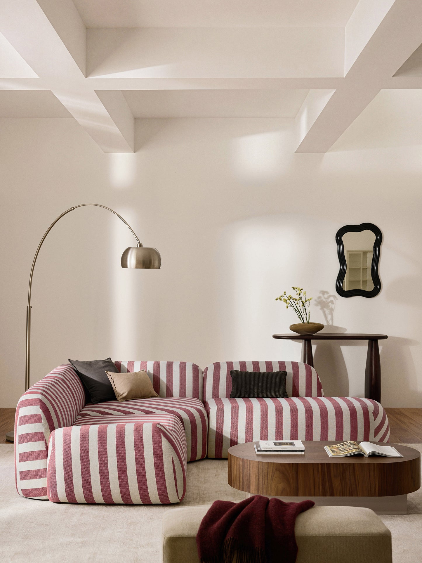 Wolquende Chaise Module, Striped