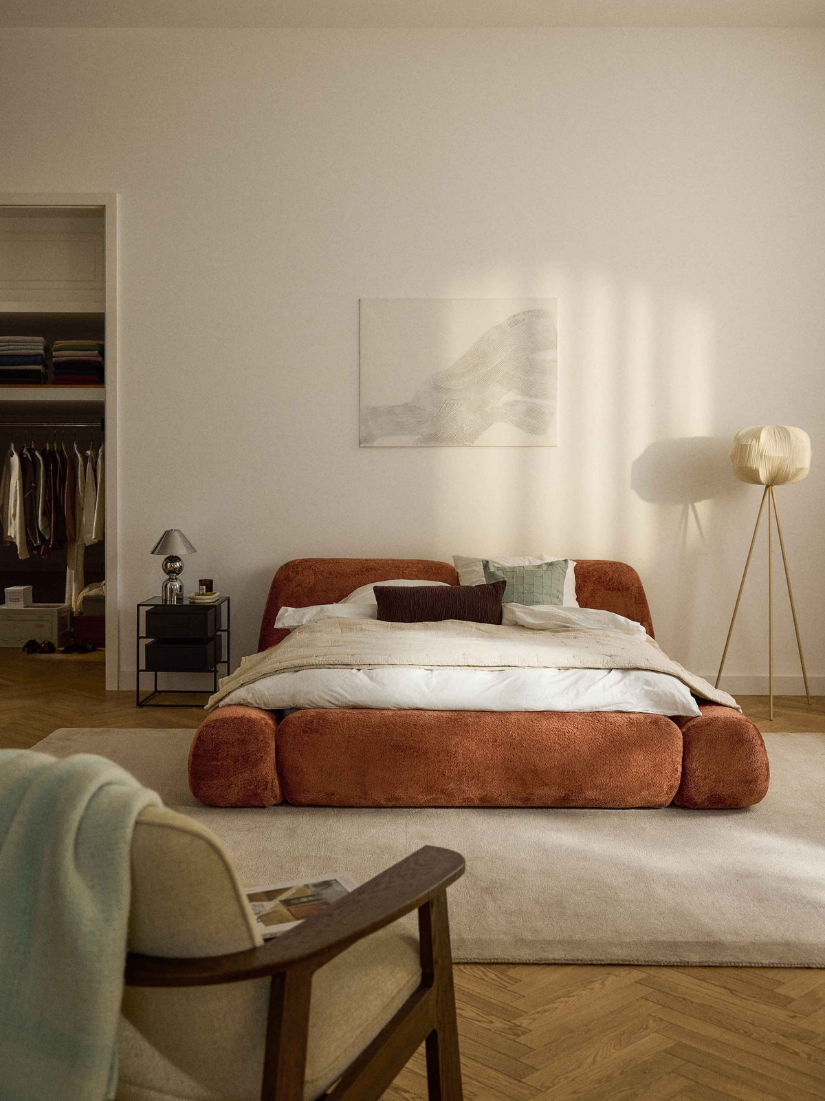 Wolquende Teddy Bouclé Upholstered Bed